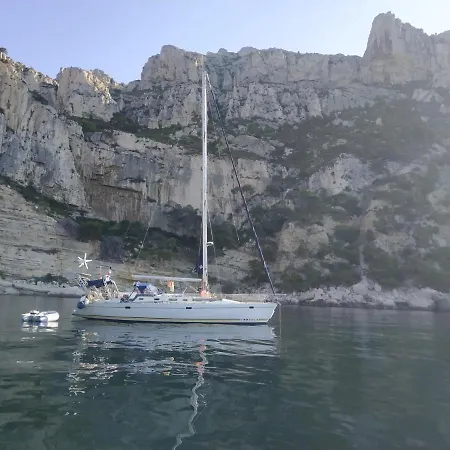 Botel Tchao Hyères